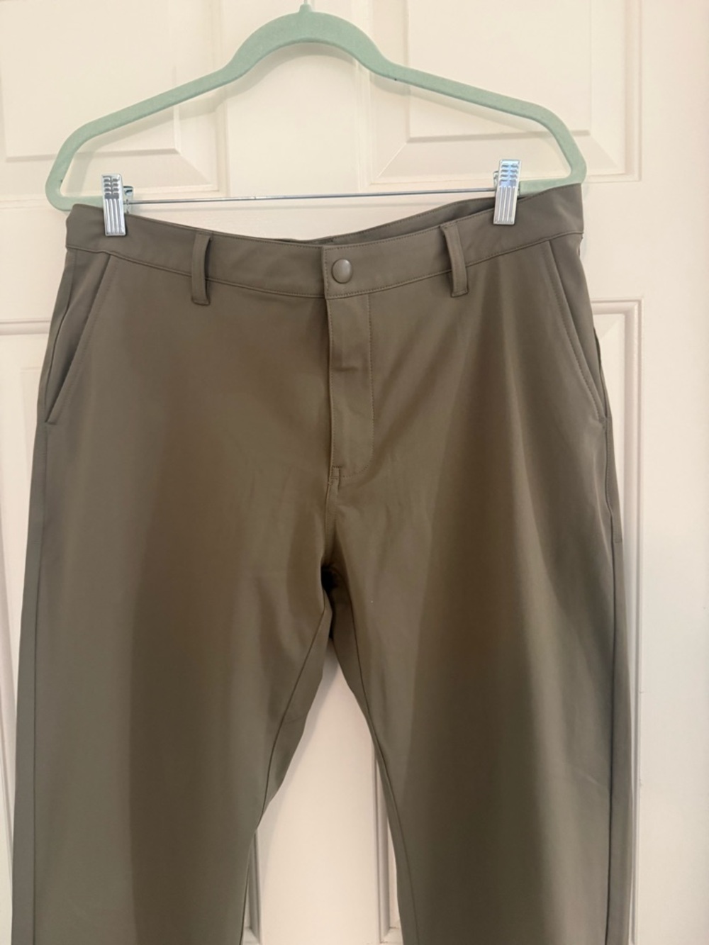 Quince Men’s ProTech Golf Pants / Faded Cargo Green 34/32 NWOT - Picture 2 of 8